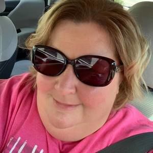 Meet your Posher, Miki